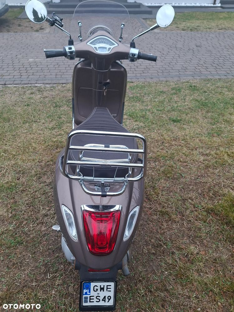 Piaggio Vespa - 10