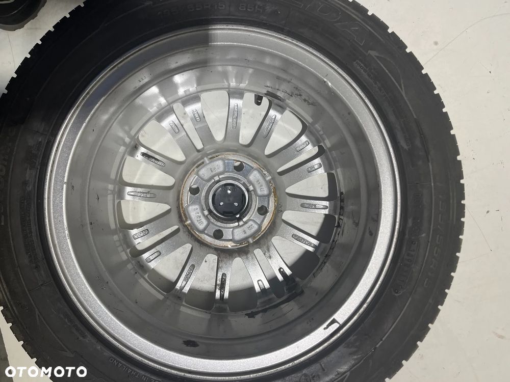 Felga aluminiowa +OPONA Ford FIESTA 6.0" x 15" 4x108 ET 47,5 - 4