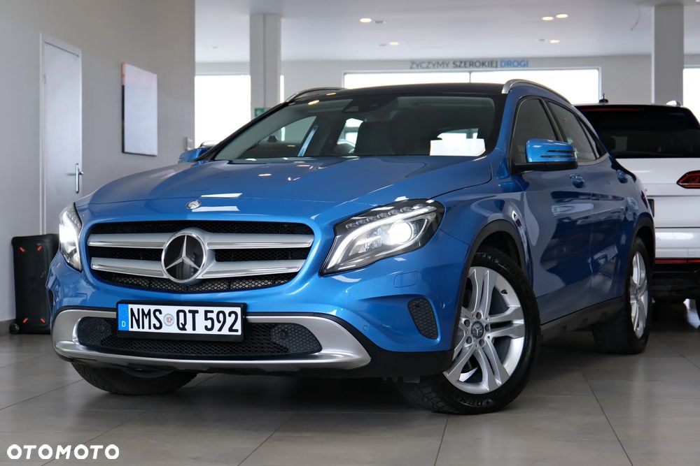 Mercedes-Benz GLA 250 4Matic 7G-DCT UrbanStyle Edition - 3