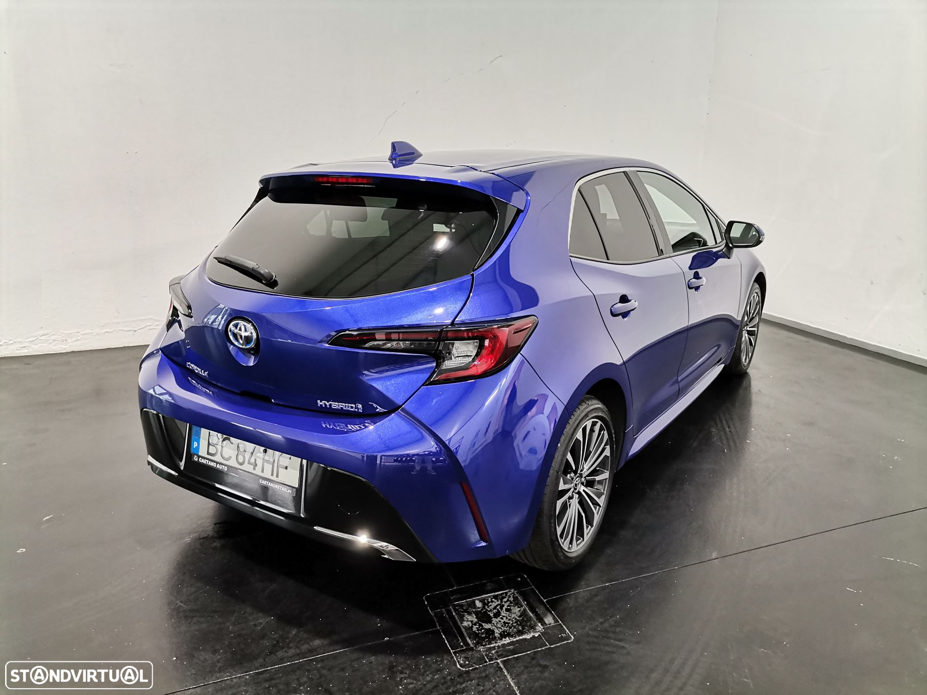 Toyota Corolla 1.8 Hybrid Comfort Plus - 18