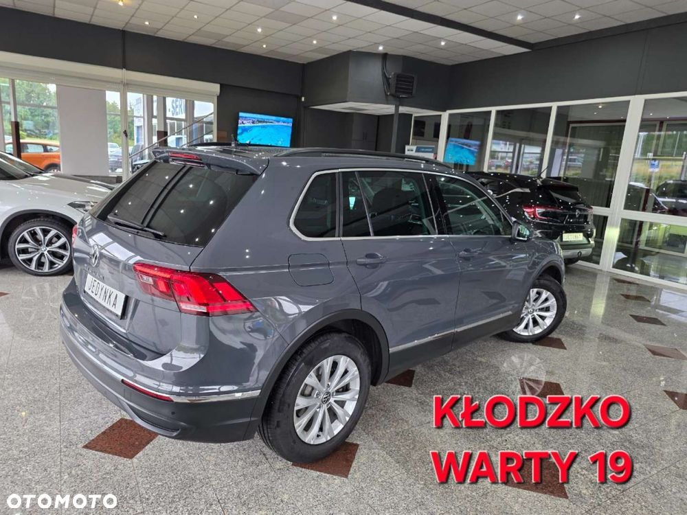 Volkswagen Tiguan - 37