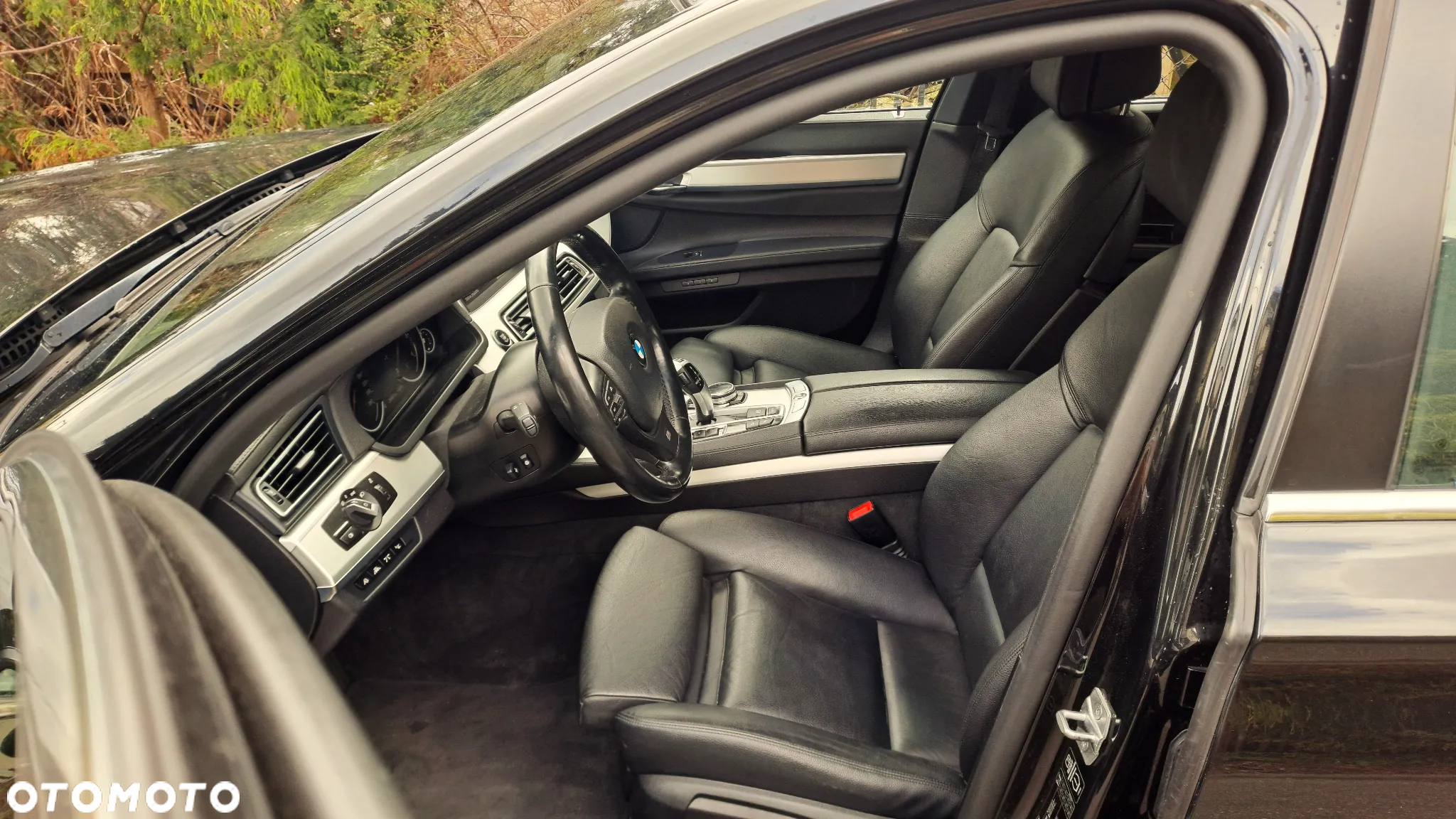 BMW Seria 7 - 11