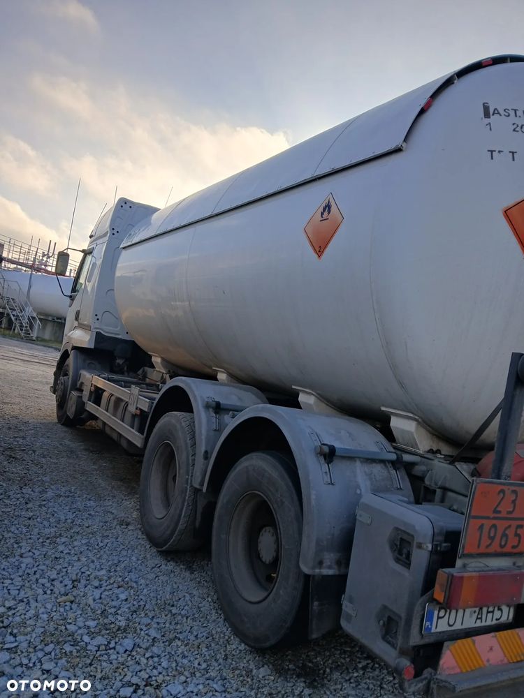 Renault Premium 370.26 6X2D - 6