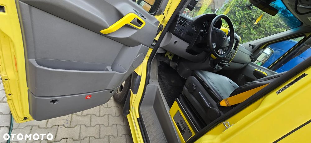 Mercedes-Benz Sprinter - 9
