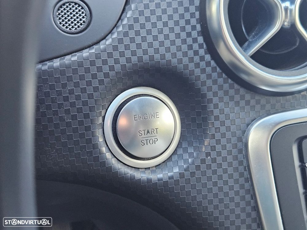 Mercedes-Benz A 180 d Urban - 11