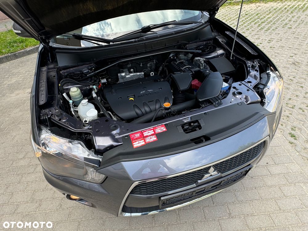 Mitsubishi Outlander 2.0 2WD Diamant - 28
