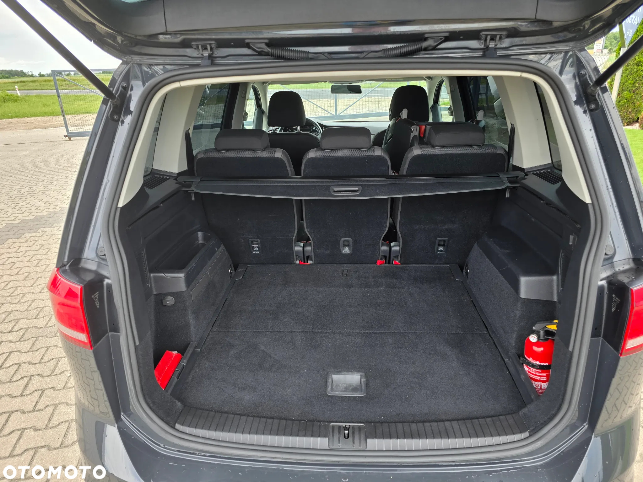 Volkswagen Touran 1.5 TSI EVO Comfortline - 15