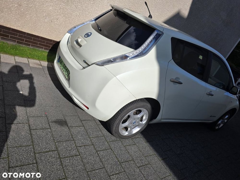 Nissan Leaf 24 kWh (mit Batterie) Visia + - 24