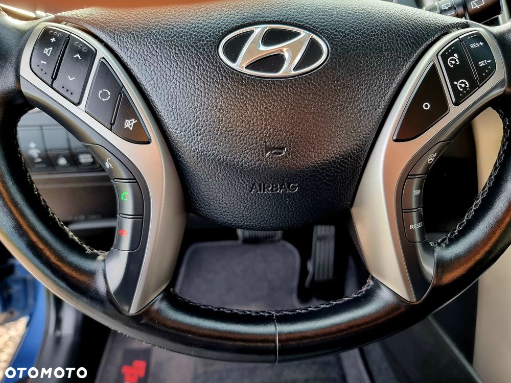 Hyundai i30 Kombi 1.6 GDi DCT Style - 21