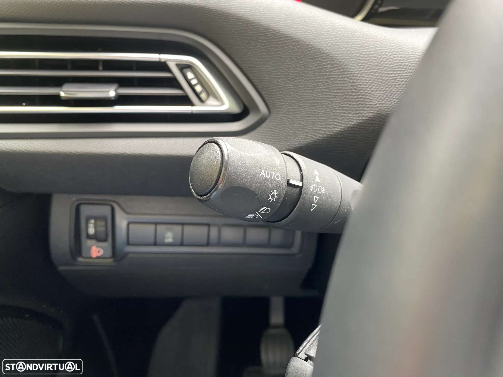 Peugeot 308 SW 1.5 BlueHDi Style - 27