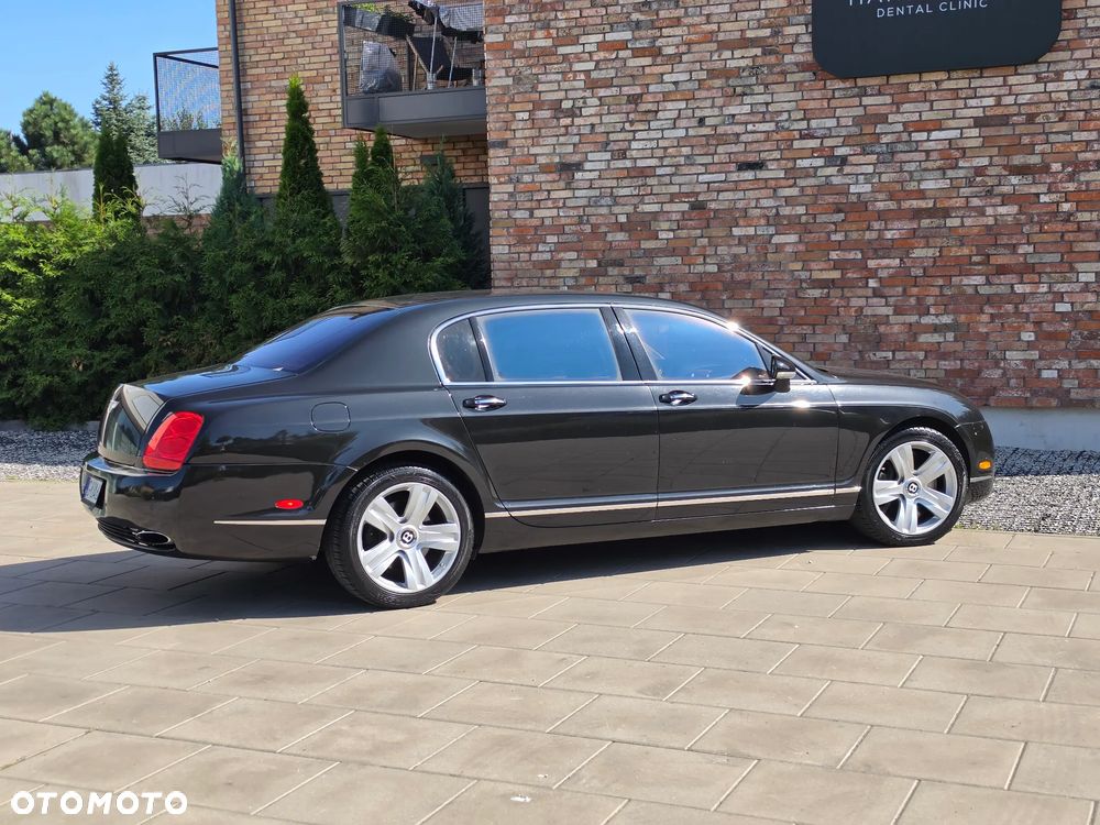 Bentley Flying Spur - 23