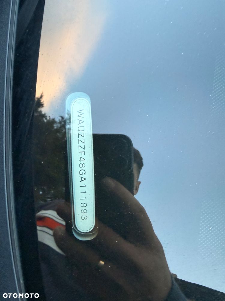 Audi A4 Avant 2.0 TDI ultra design - 10