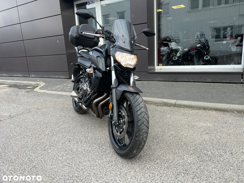 Yamaha MT - 5