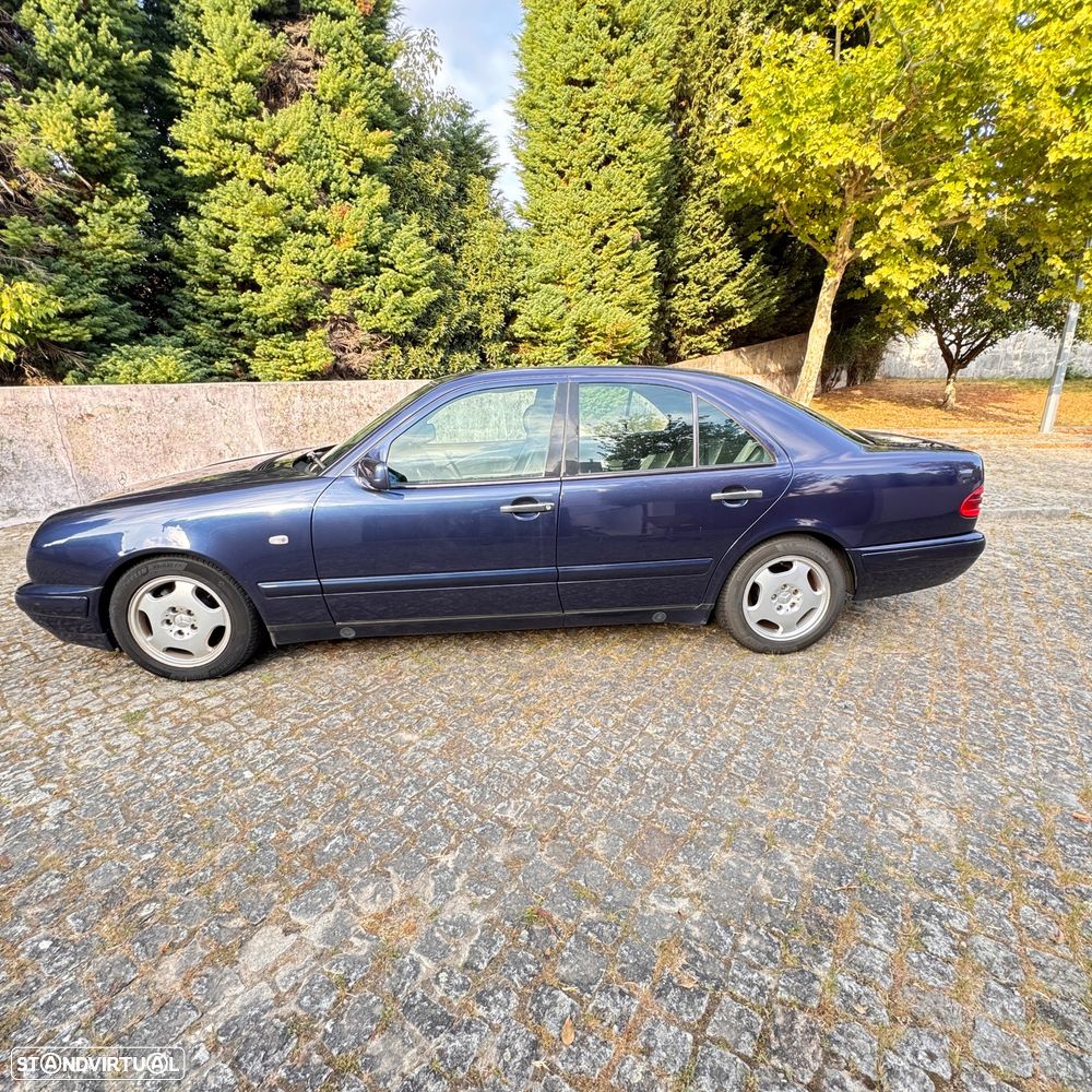 Mercedes-Benz E 290 TD Avantgarde - 1