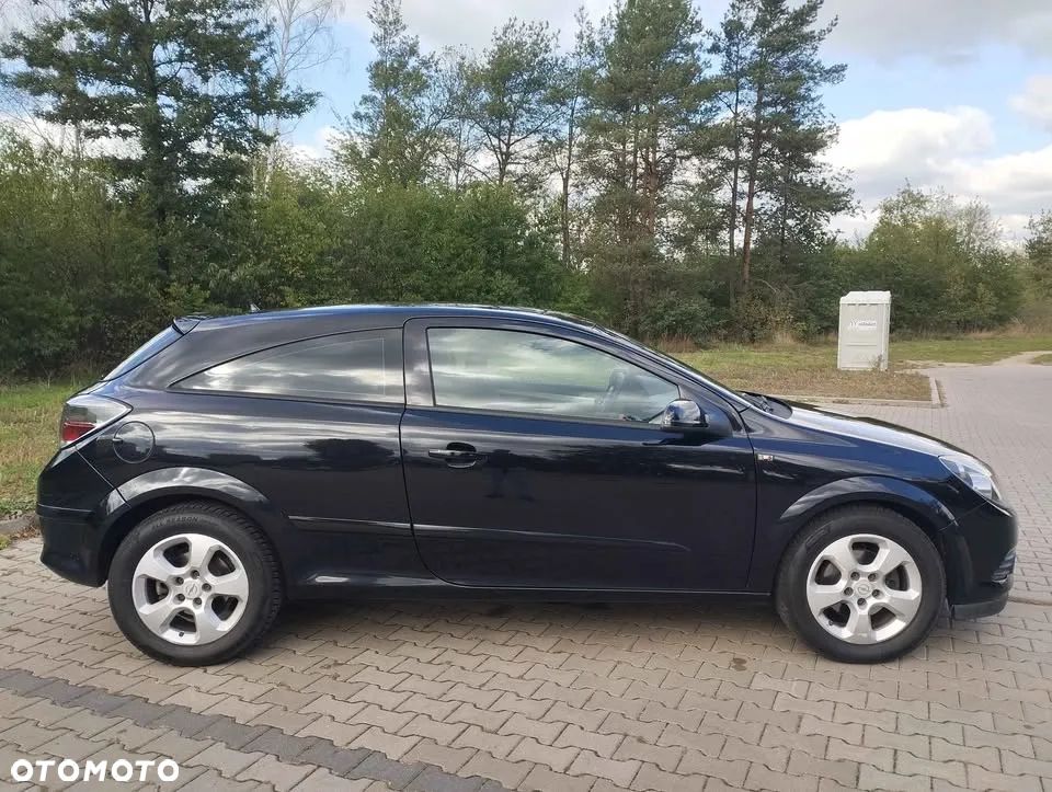 Opel Astra III GTC 1.8 Sport - 4