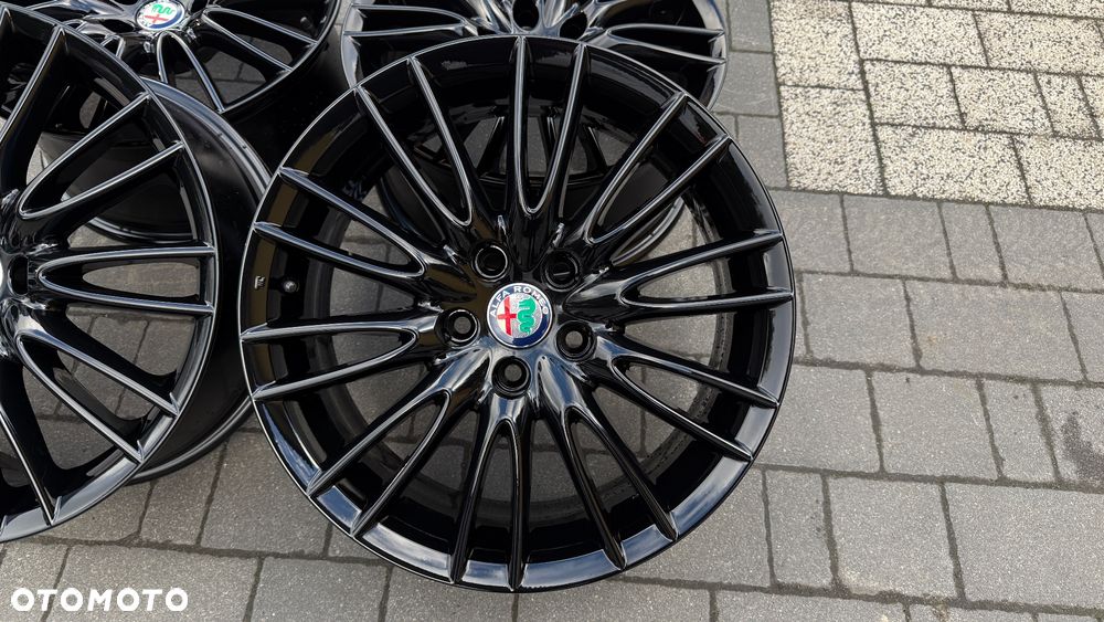 Alufelgi r17 Alfa Romeo 5x110 ET41 7.5J Koła felgi black brera 159 giulietta - 4