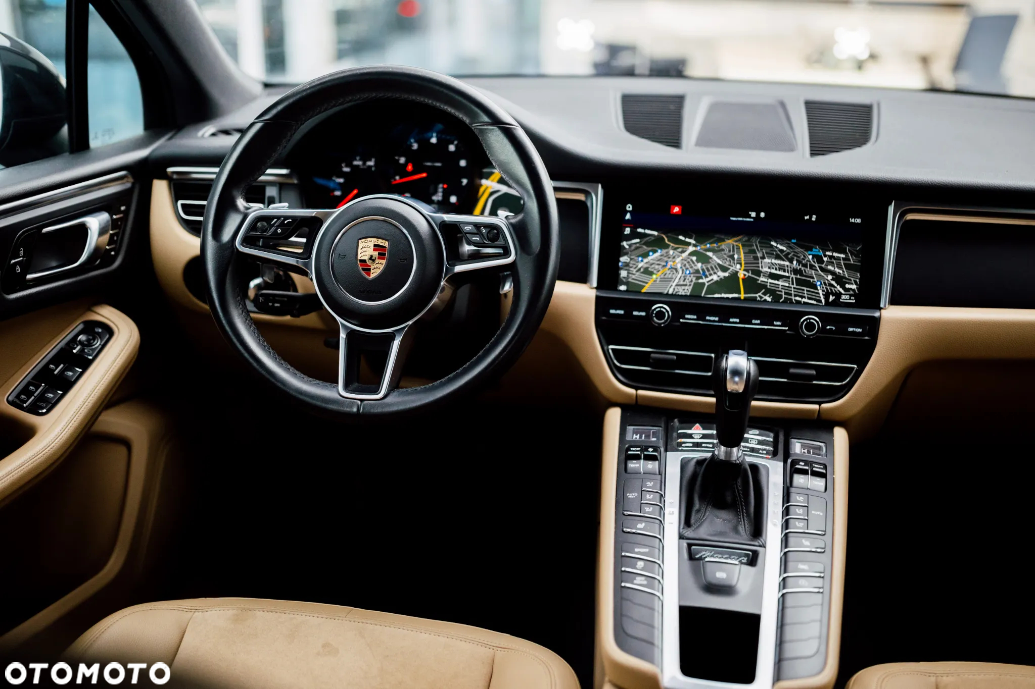 Porsche Macan Standard - 16