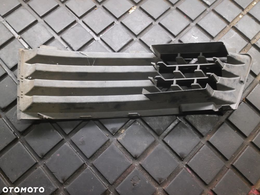 OPEL ZAFIRA B KRATKA ZDERZAKA PRAWY PRZÓD 13124988 - 2