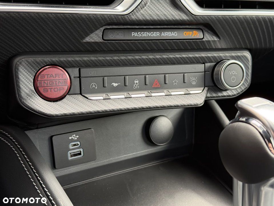 Ford Mustang - 19