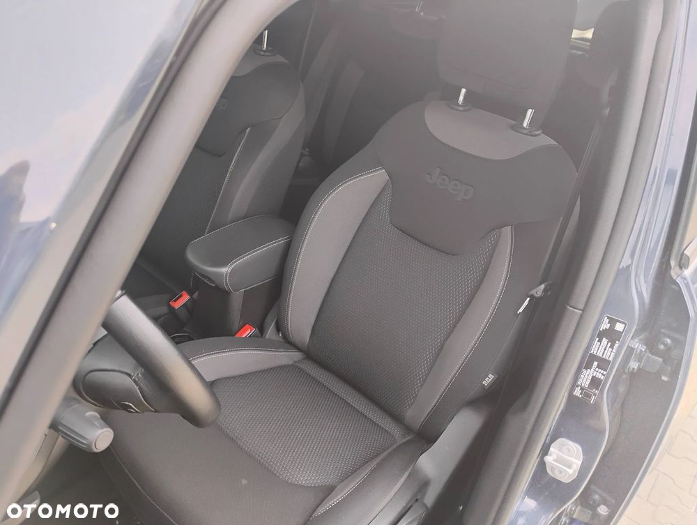 Jeep Renegade 1.5 T4 mHEV Limited FWD S&S DCT - 10