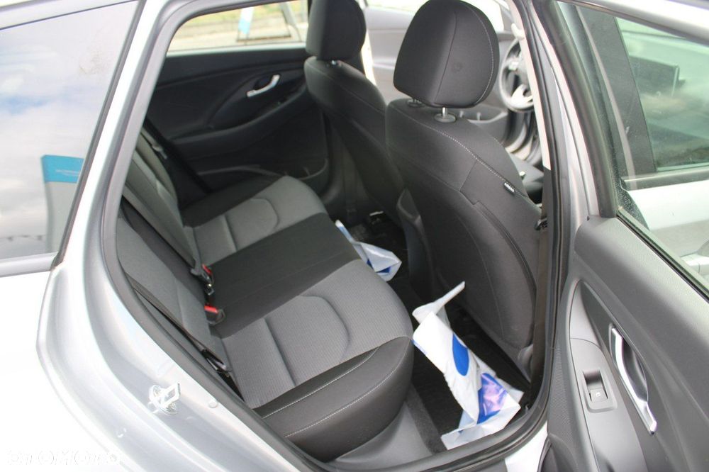 Hyundai i30 - 27