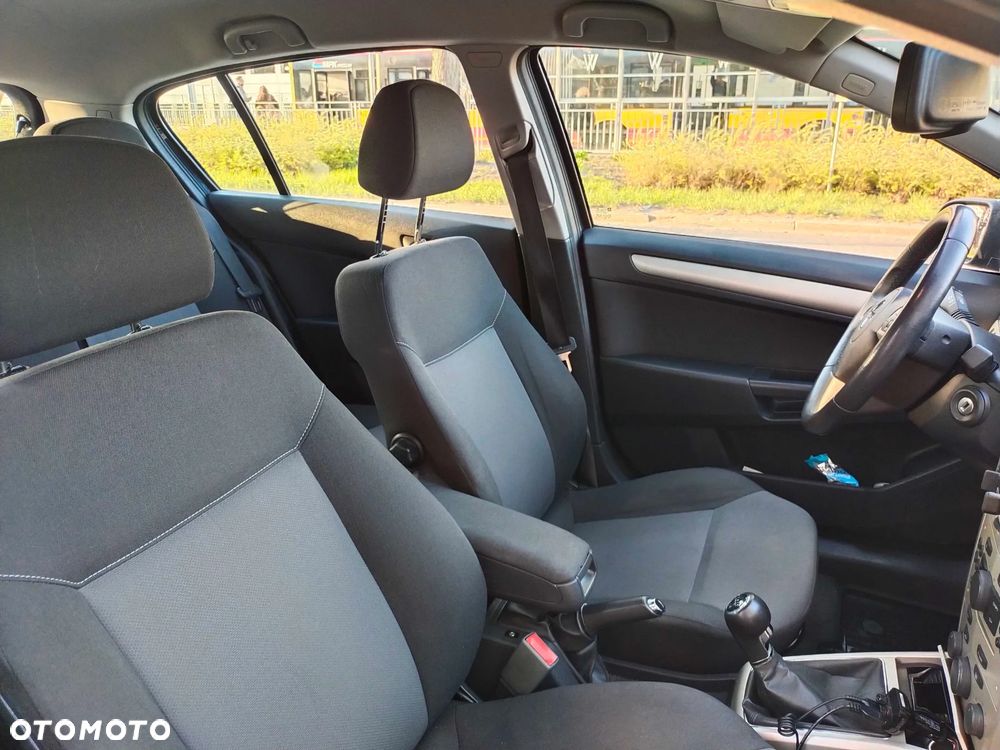 Opel Astra 1.4 - 9