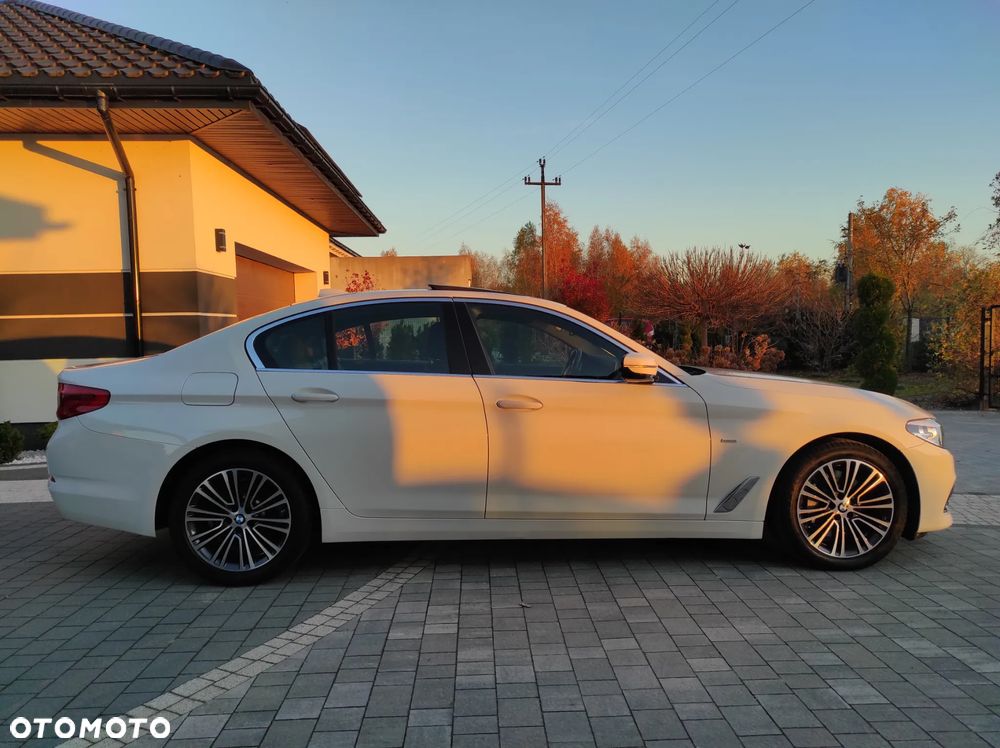 BMW Seria 5 530i GPF Luxury Line - 12
