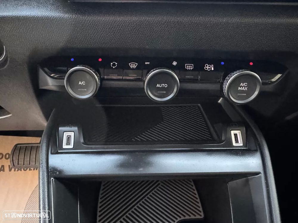 Citroën e-C4 50 kWh Feel - 40