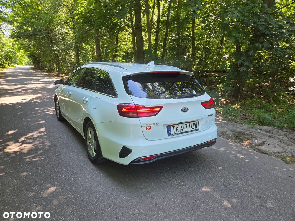 Kia Ceed 1.6 CRDi mHEV L Business Line DCT - 7