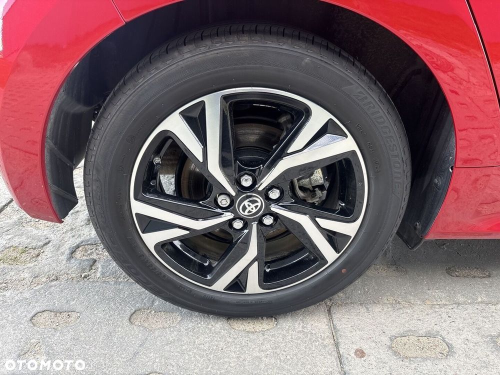 Toyota Yaris Hybrid 1.5 Style - 11