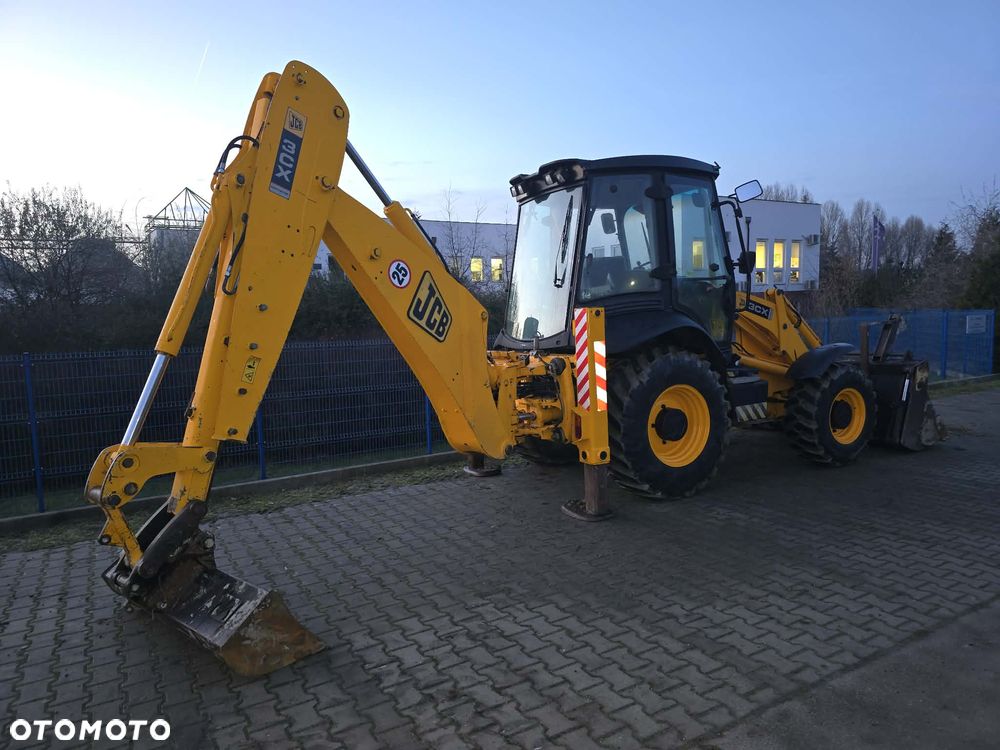JCB 3CX CONTRACTOR OD NOWOŚCI U NAS SALON POLSKA - 7