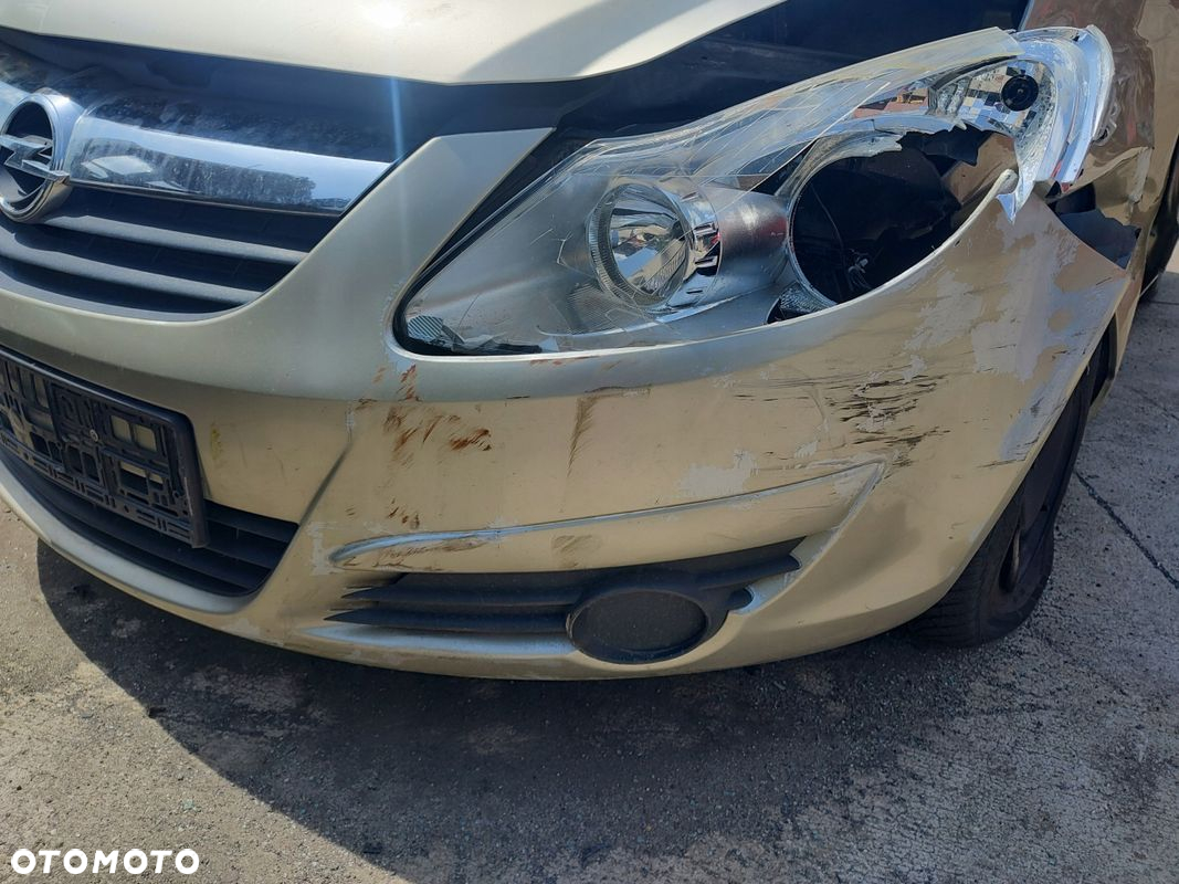 OPEL CORSA D ZDERZAK PRZÓD Z40M - 5