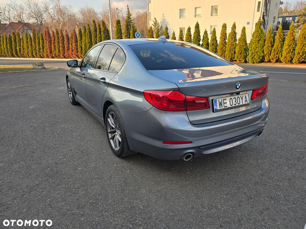 BMW Seria 5 530i xDrive Luxury Line sport - 4