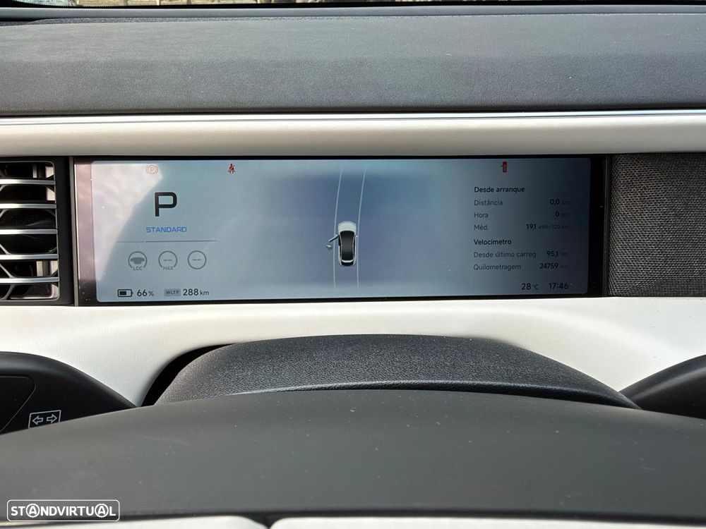 Xpeng G6 66 kWh Standard Range - 26