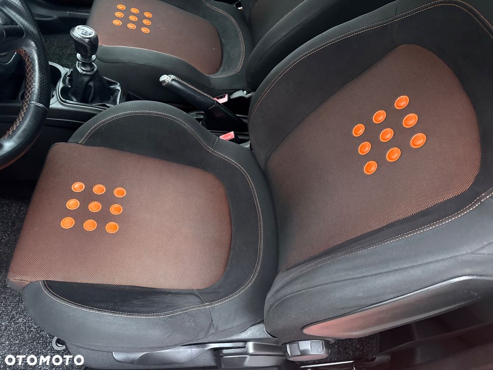 Fiat Grande Punto - 16