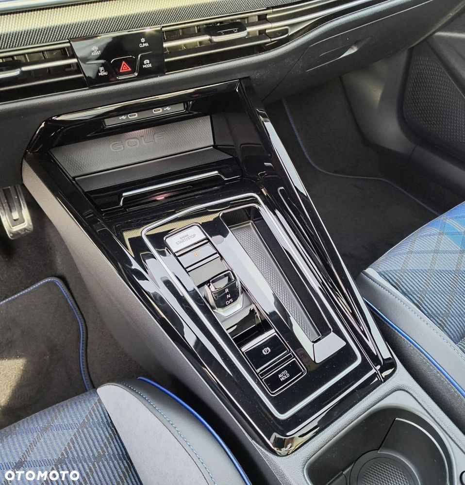 Volkswagen Golf - 20