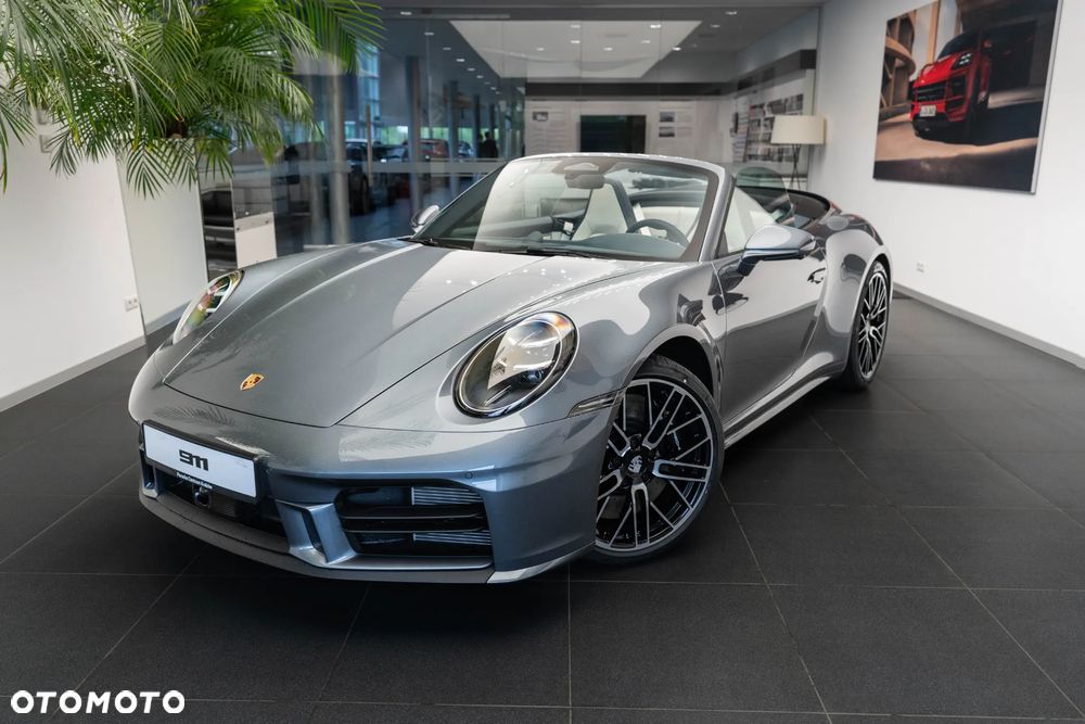 Porsche 911 Carrera 4S - 36