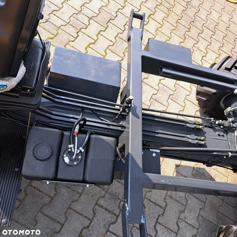 ANTONIO CARRARO TIGRECAR 3800 Yanmar Przyczepa 25KM hamulce na 4 koła - 19