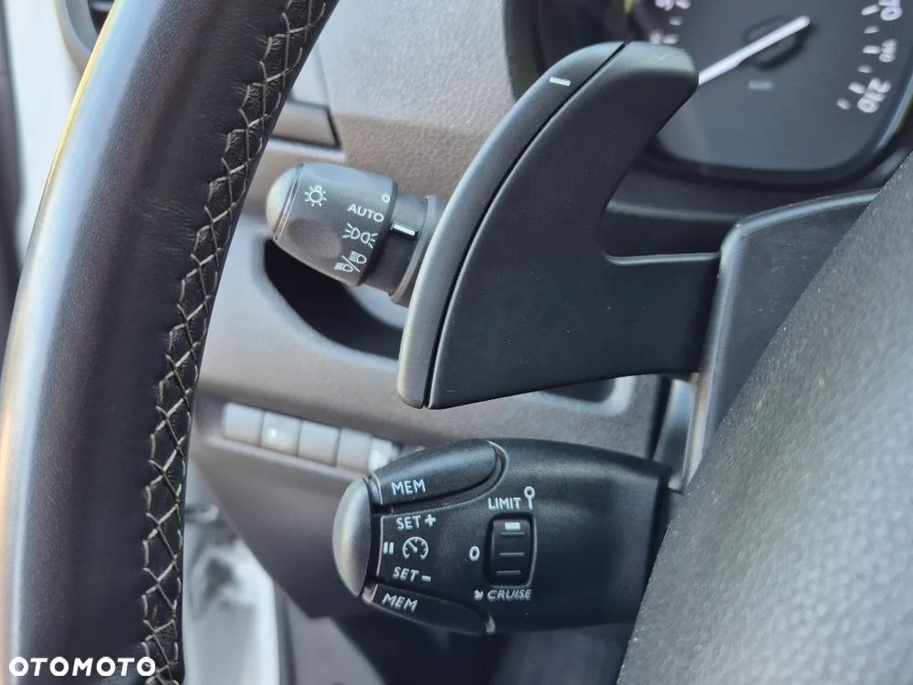 Toyota Proace FV 23% Automat, Webasto, Kamera - 14