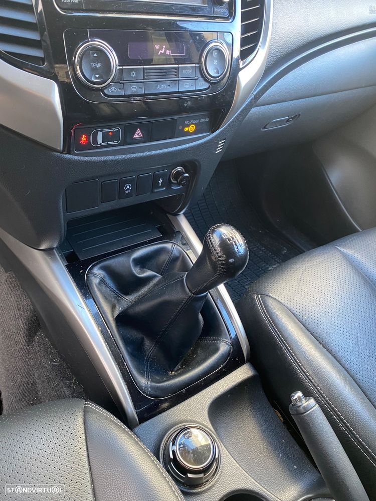 Mitsubishi L200 2.4 DI-D CD Intense Sportbox Space Cab Strakar 4WD - 8