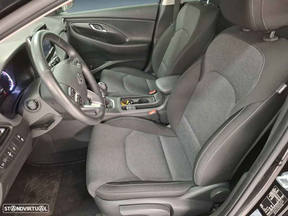 Hyundai i30 1.0 T-GDI Style Plus — fotografia 11