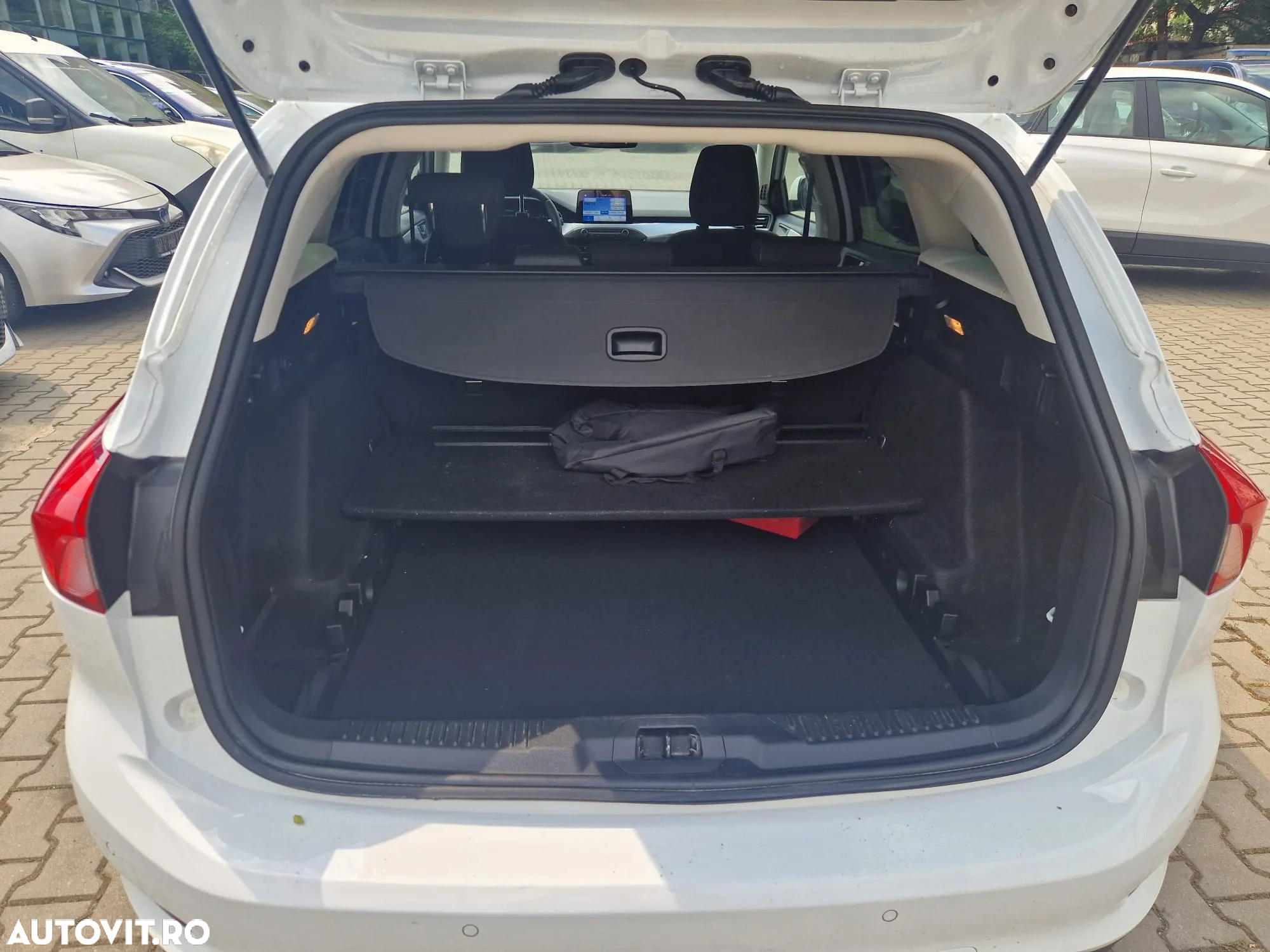 Ford Focus 1.5 EcoBlue Connected - 24