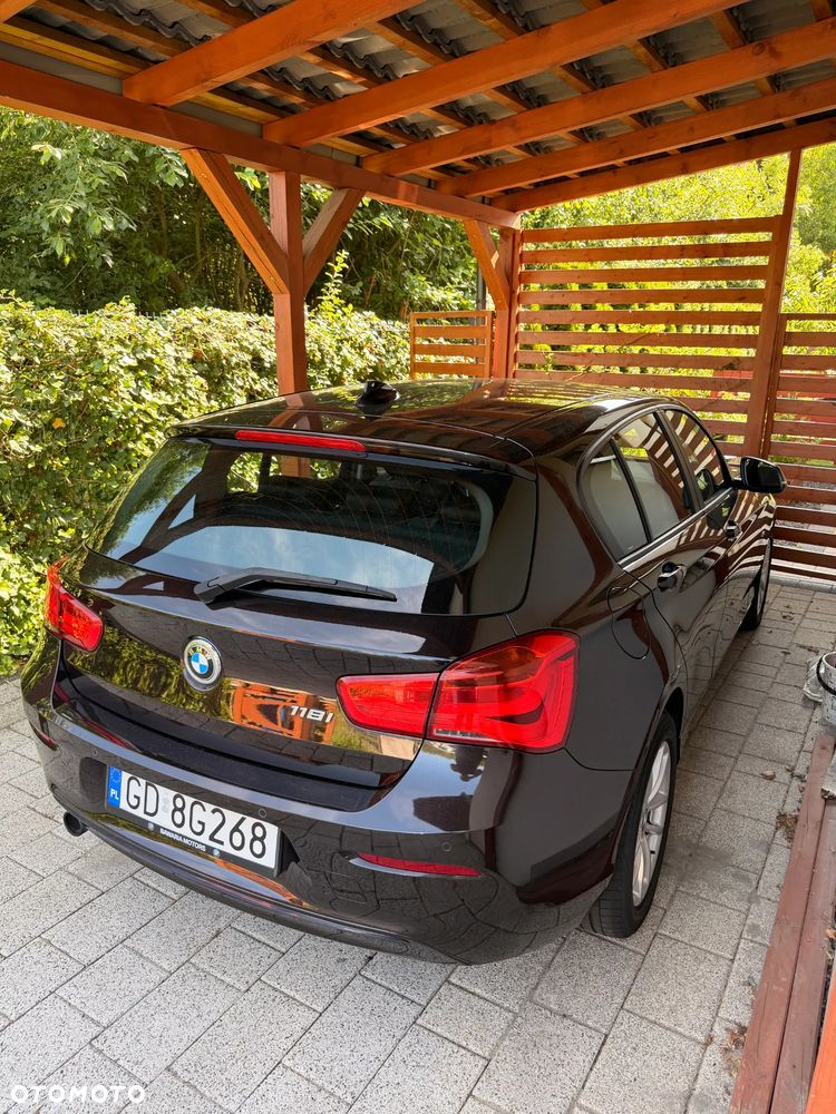 BMW Seria 1 118i - 3