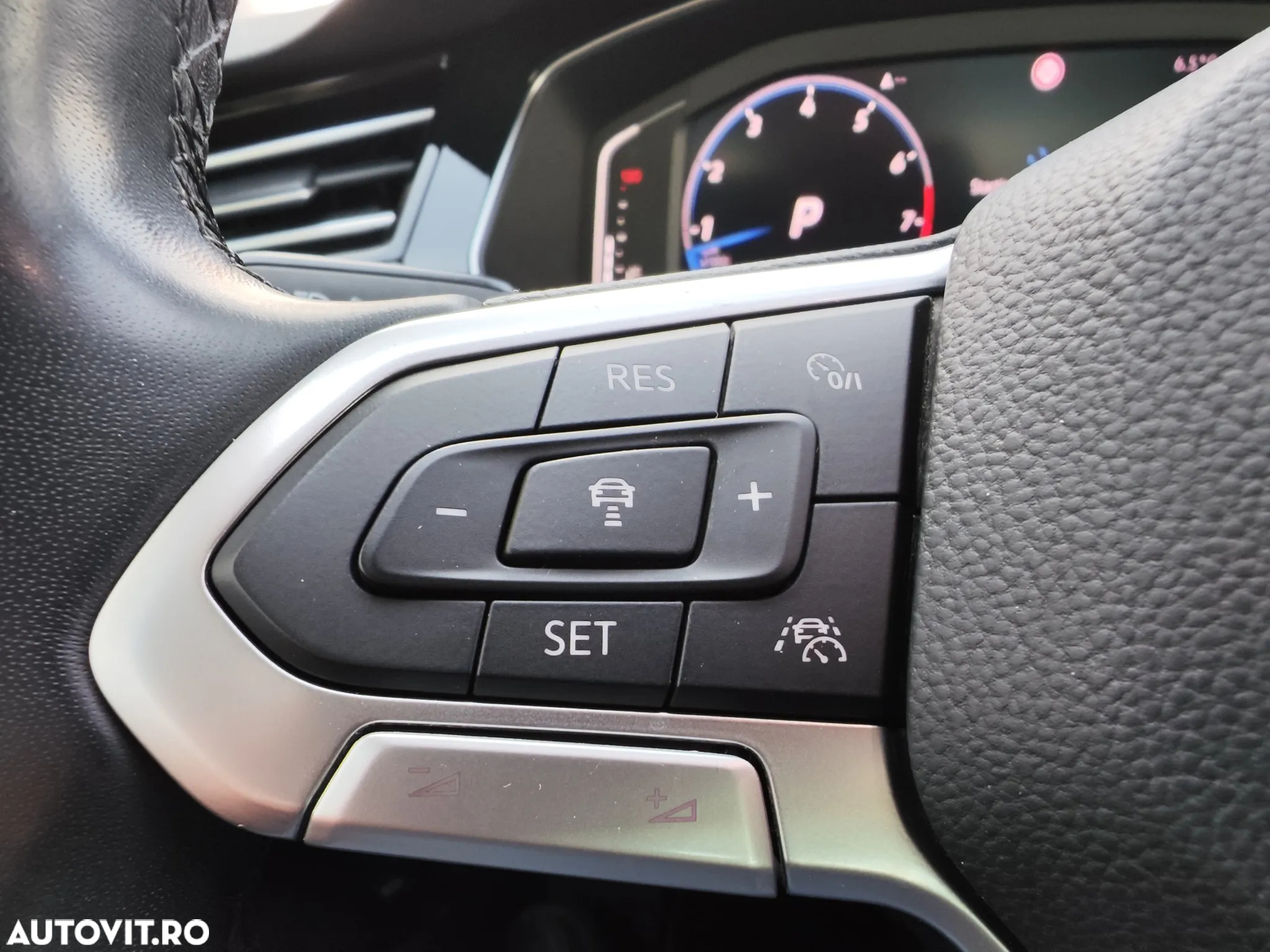 Volkswagen Passat - 19