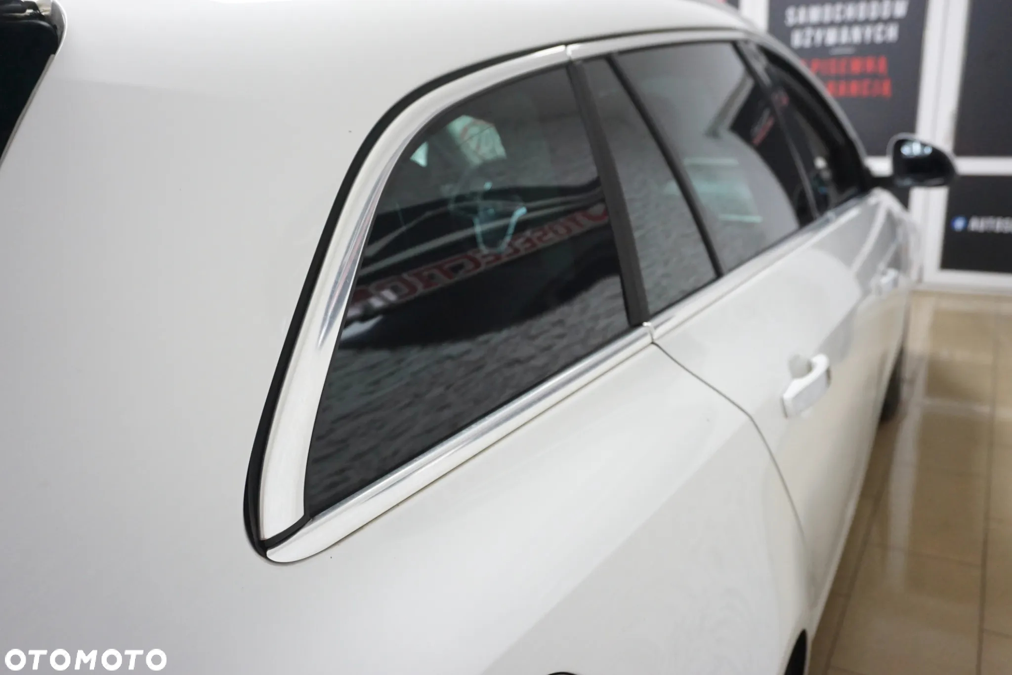 Opel Insignia 2.0 CDTI Cosmo - 17