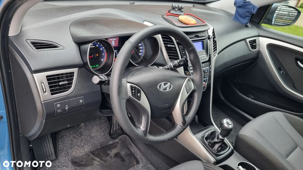 Hyundai i30 1.4 Advantage - 14