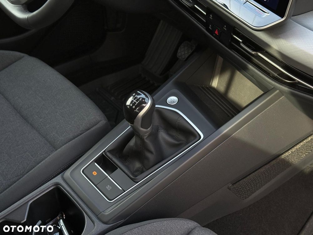 Volkswagen Golf 2.0 TDI Special Edition - 26