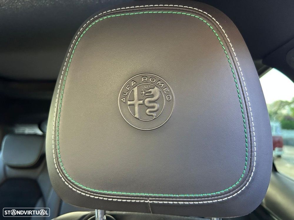 Alfa Romeo Stelvio V6 2.9 Bi-Turbo AT8-Q4 Quadrifoglio - 28