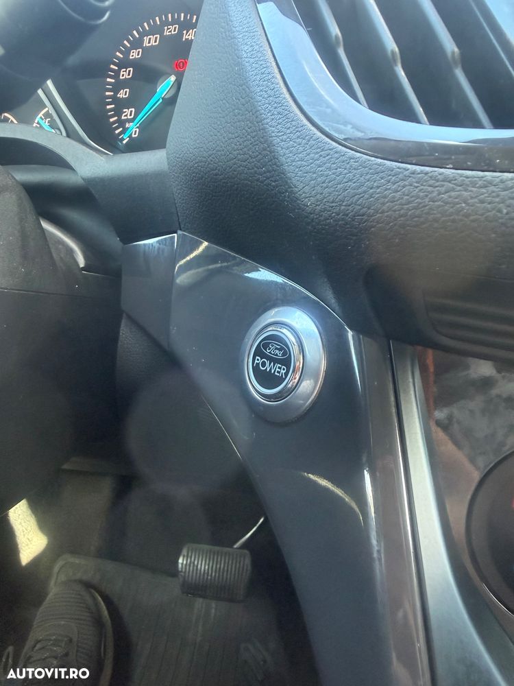 Ford Kuga 2.0 TDCi Powershift 4WD Titanium - 18