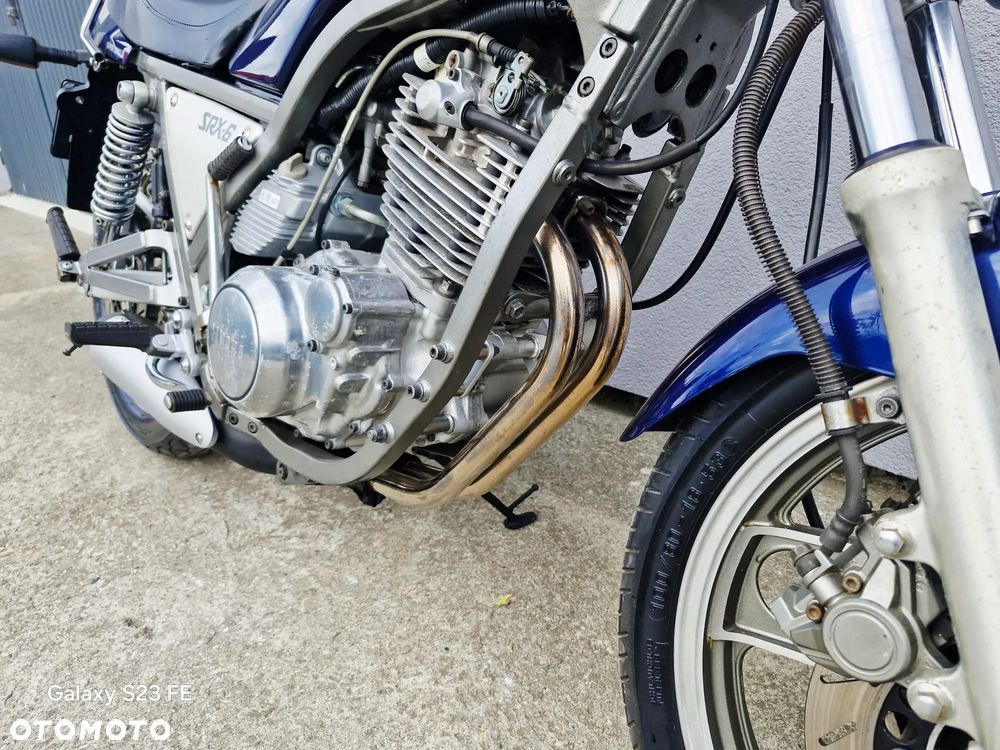 Yamaha SRX - 5